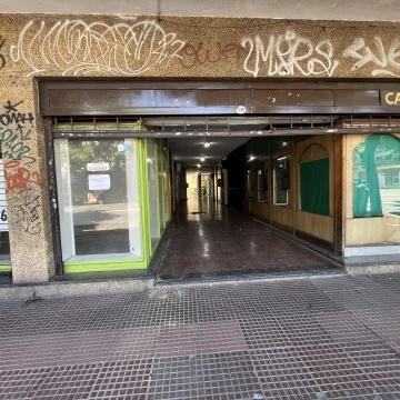 Venta local Villa Urquiza 