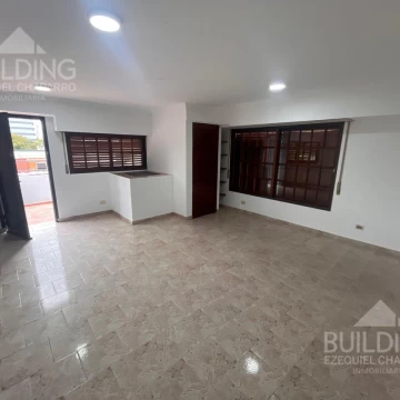 Casa en venta 4 dormitorios cochera Parque San Martin, La Plata