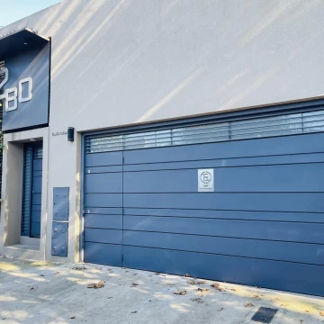 Venta de casa 4 ambientes en Bernal con piscina Apta Credito