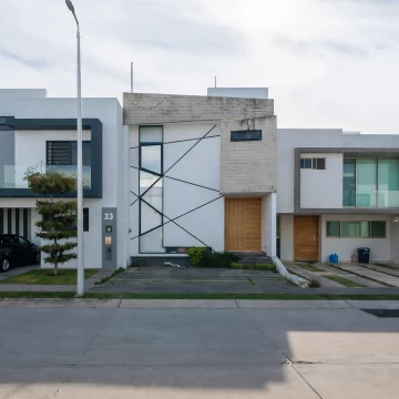 Casa en venta junto a Punto Sur 