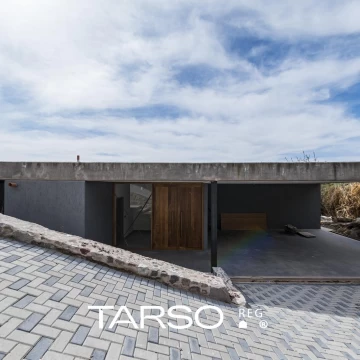CASA EN VENTA LA CUESTA -TRES DORMITORIOS -  UNA SOLA PLANTA