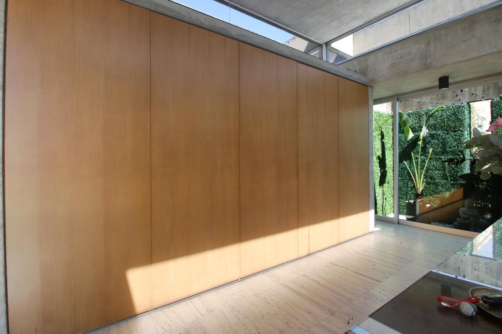 hall principal con vistas al patio interno