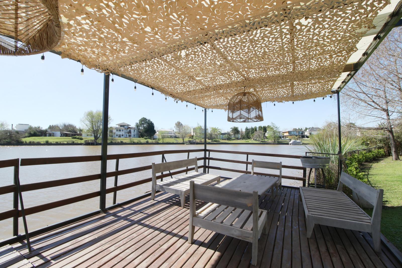 deck