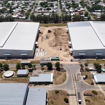 Nave Industrial De 12.000 m2 En Alquiler en Parque Industrial Campana