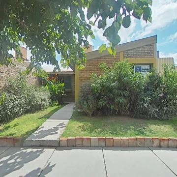 CASA EN VENTA 2 DORMITORIOS B°JARDÍN BUEN ORDEN SAN MARTIN CON TOUR VIRTUAL