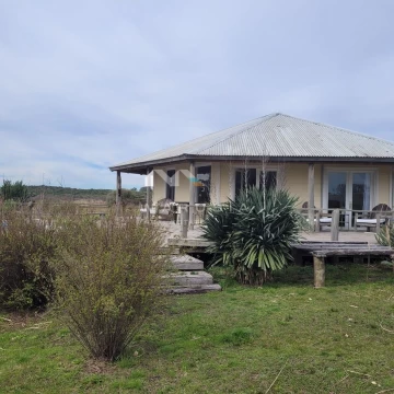 Casa  en Alquiler en Carmelo,  Colonia