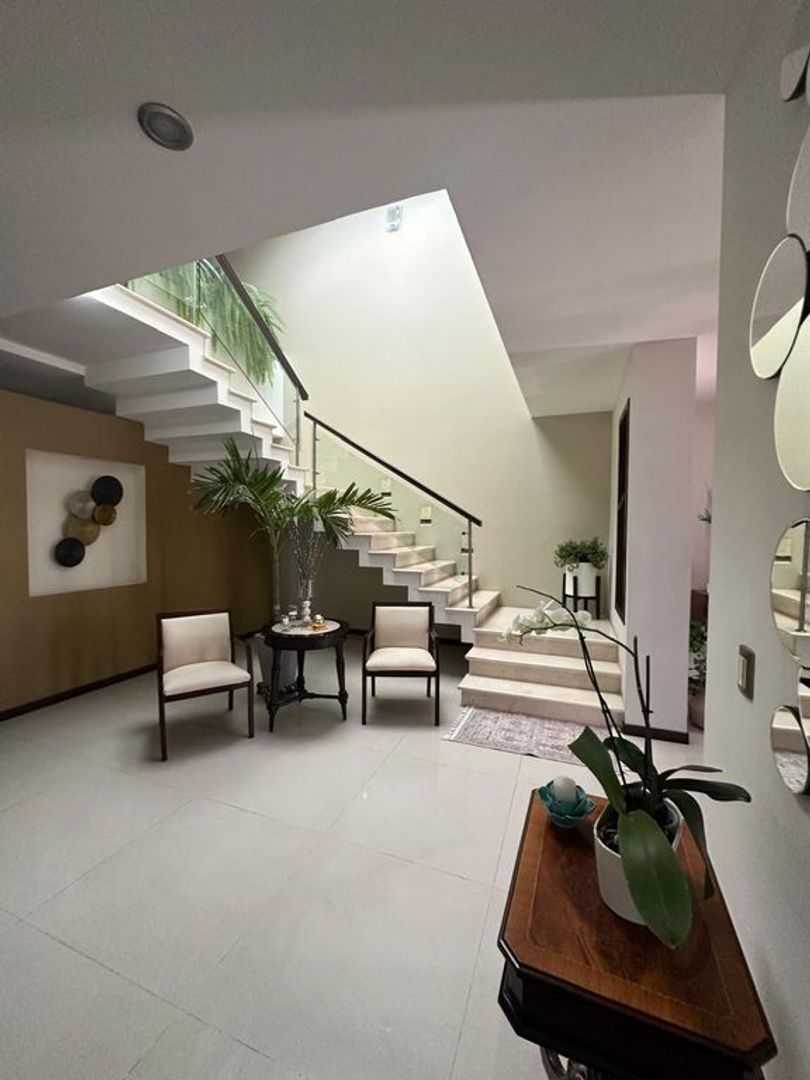 iKfEaFf-l.jpg