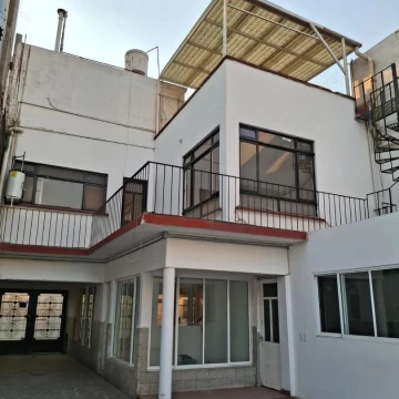 Casa en venta- Merced Gómez 