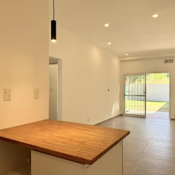 departamento Duplex a estrenar en venta 3 ambientes con patio y cochera
