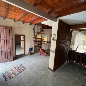 CASA QUINTA PARA ALQUILAR EN LUJAN HOSTERIA
