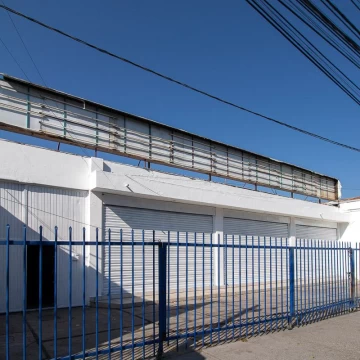 Ubicación comercial estratégica sobre Bernardo Quintana en Venta y Renta