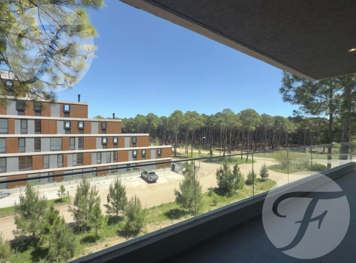 Venta en Renata Norte Pinamar I Departamento de dos dormitorios con terraza y cochera