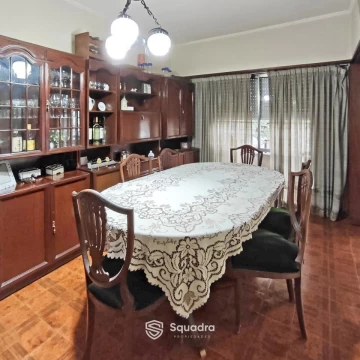 VENTA - PH 3 dormitorios, mas 3 locales y cochera - Barrio Abasto, Rosario.