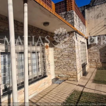 VENTA CASA TIPO AMERICANA CASTELAR NORTE