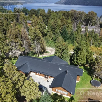 Casa de 5 ambientes en venta en Arelauquen Golf