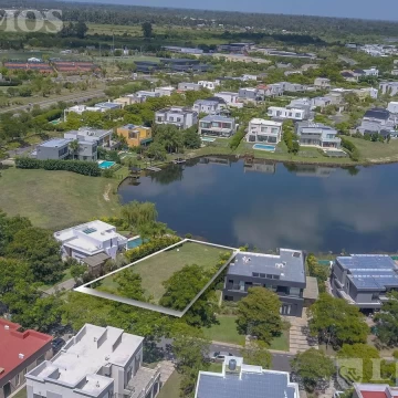 Terreno en venta al lago- Barrio Vistas, Puertos / Escobar