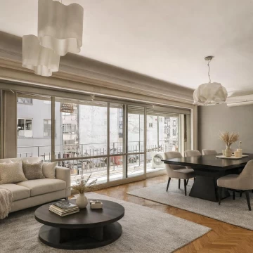 Piso de Categoría en Venta - Recoleta