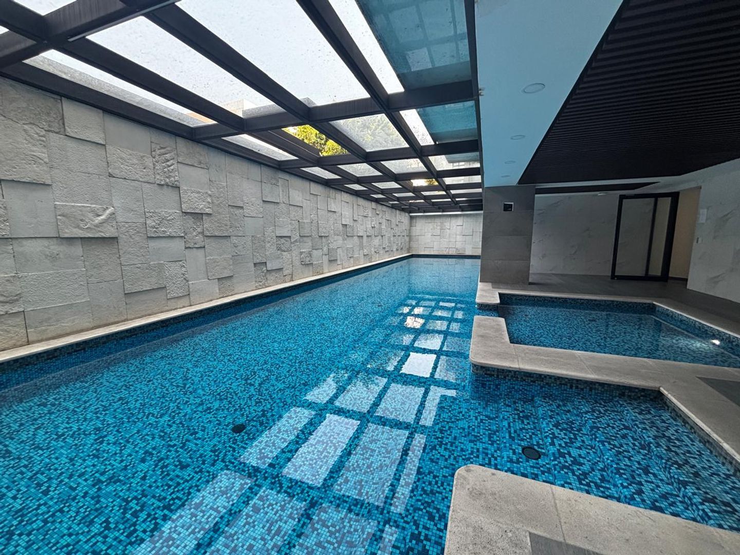 piscina.jpg