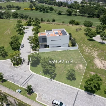 Terreno en venta en Las Lomas Club de Golf