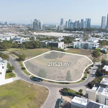 Terreno en venta en Bosques de las Lomas 