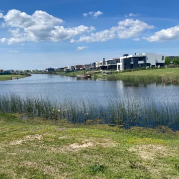 NUEVO VALOR!!! Venta Terreno AL AGUA en El Naudir Etapa 2 (lote 169)