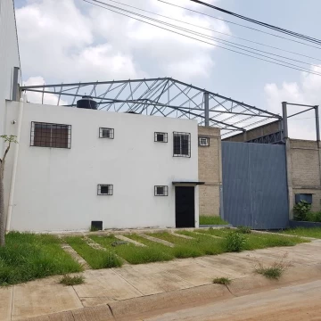 Bodega tipo taller en renta en El Salto