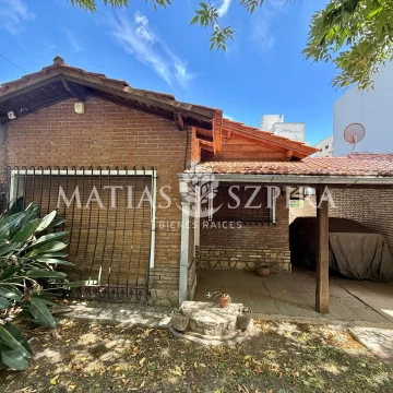 Casa en venta San Antonio De Padua 4 ambientes