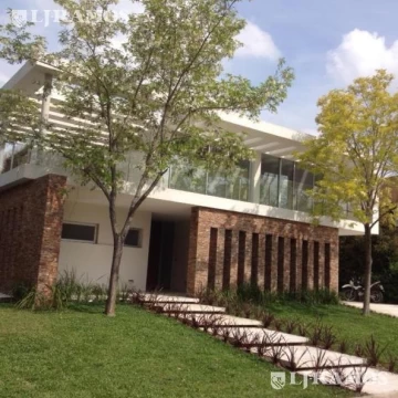 Casa a la laguna con 5 dormitorios en venta en Santa Barbara