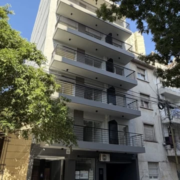 ALMAGRO | 1 amb totalmente equipado. SUM c/Parrilla. Jacuzzi. Solarium. Terraza c/Parrilla. Apto Prof.
