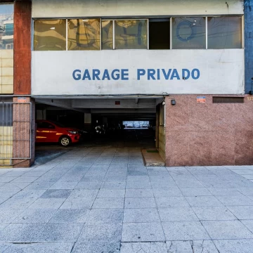 Cochera en venta Flores Movilidad reducida