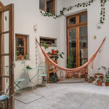 Venta PH Local Balvanera