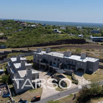 DUPLEX EN VENTA - LA CUESTA - TRES DORMITORIOS - VISTA INCREIBLE