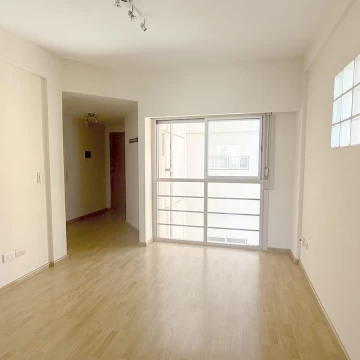 Departamento 2 Ambientes en Venta en Almagro con Balcón y Parrilla - Apto Crédito