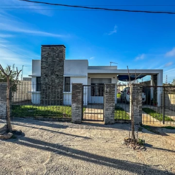 Casa en venta en Canelones con 1 dormitorio