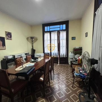 Casa en venta en Santa Lucía con 4 dormitorios con garaje 