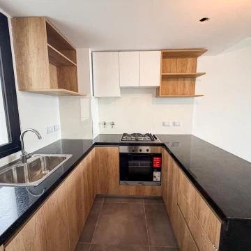 Venta - Departamento 3 dormitorios con Balcón al frente sobre - Av Pellegrini 1700 Rosario