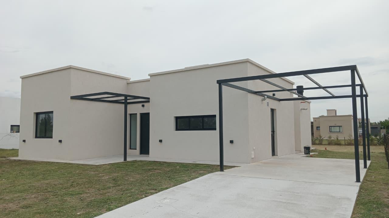 Venta casa en barrio Belleville, cuatro ambientes Canning - 2