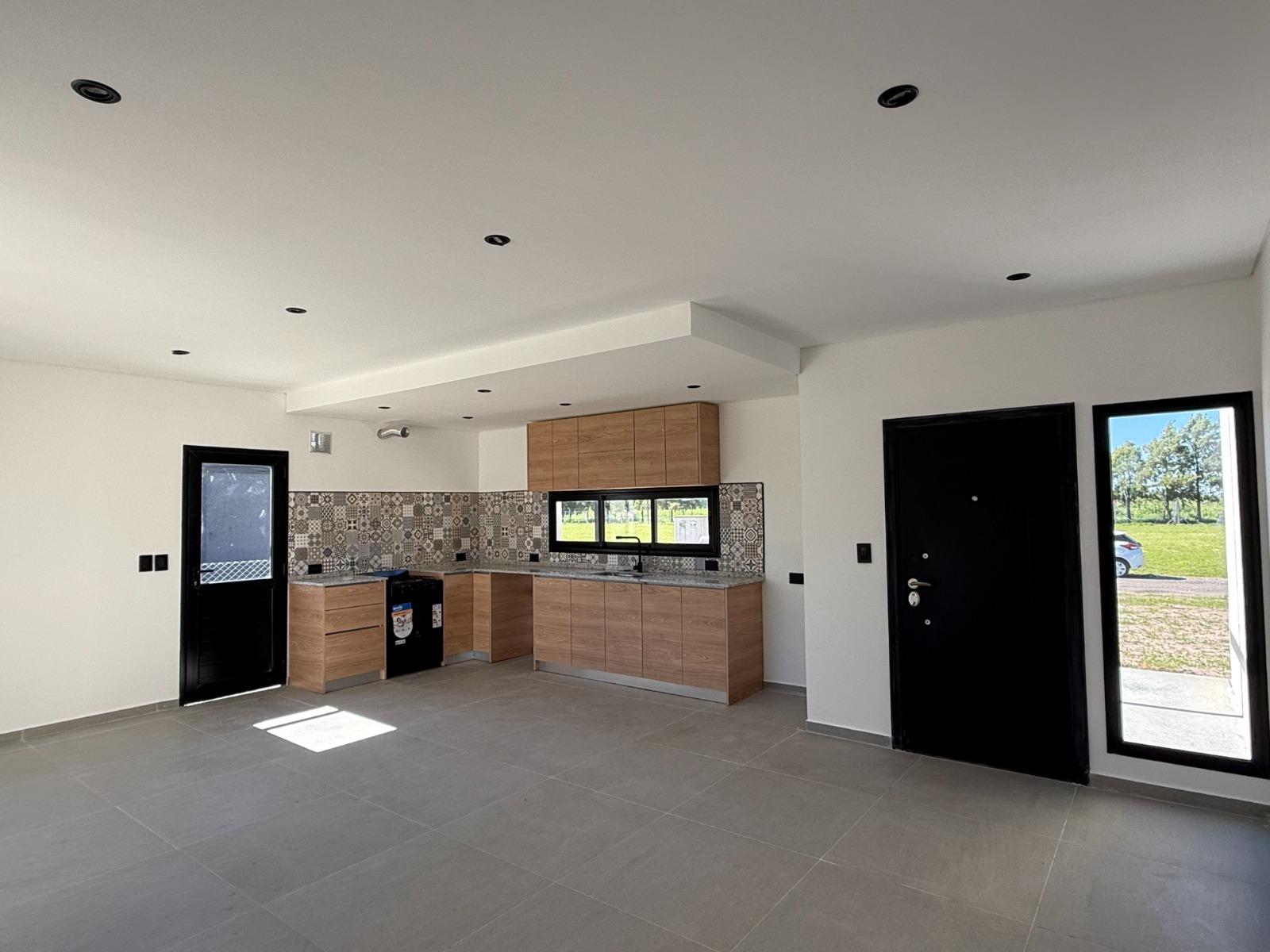 Venta casa en barrio Belleville, cuatro ambientes Canning - 3