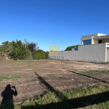 Terreno en venta en Canelones con 305 m2