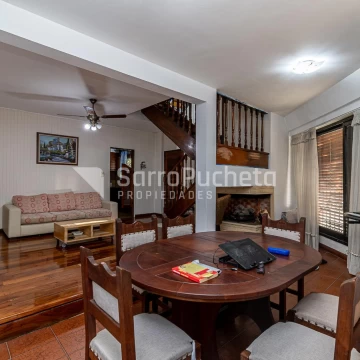 Venta Triplex 4 ambientes con terraza en Villa Sarmiento.
