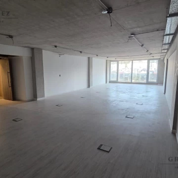 Oficina 102 m2. -  ICON Paseo Colón - ALQUILER