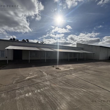 TERRENO LOTE NAVE INDUSTRIAL OFICINAS 4800 m2 y 600 m2 cub la plata Alquiler o Venta
