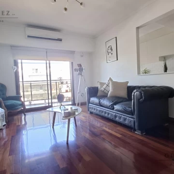 Departamento 3 amb. en Montes de Oca al 1500