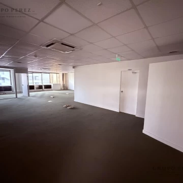 Oficina de 220 m2 en Retiro - VENTA