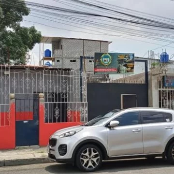 VENTA GALPON   TECNICENTRO 400M2 GYE (JLR)
