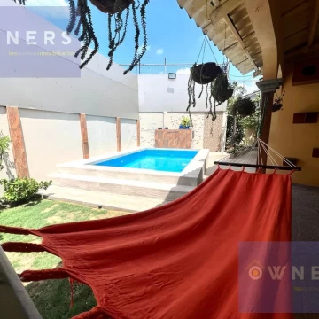 VENTA CASA  CENTENARIO CON PISCINA REMODELADA (JLR)