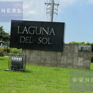 VENTA CASA EN LAGUNA DEL SOL EN SAMBORONDON (CMC)