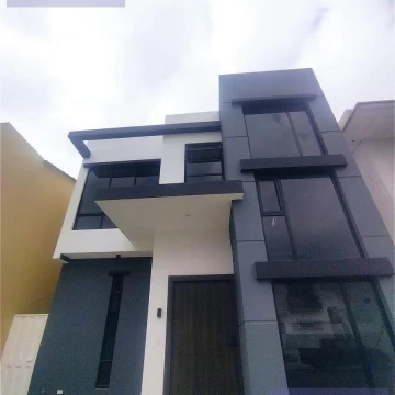 VENTA CASA DE ESTRENO, MODERNA CON ACABADOS DE LUJO EN MALLORCA VILLAGE  (CMC)