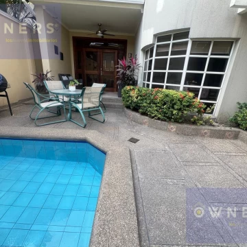VENTA CASA ESQUINERA PISCINA PUERTO AZUL (JLR)