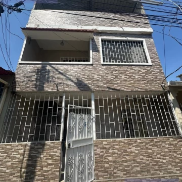 VENTA CASA RENTERA  SAUCES 8 SEGURIDAD (JLR)